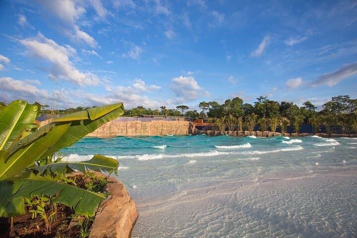 Blue Park Foz Water Park: Thermal Wave Beach, Slides & Family Adventure photo 5