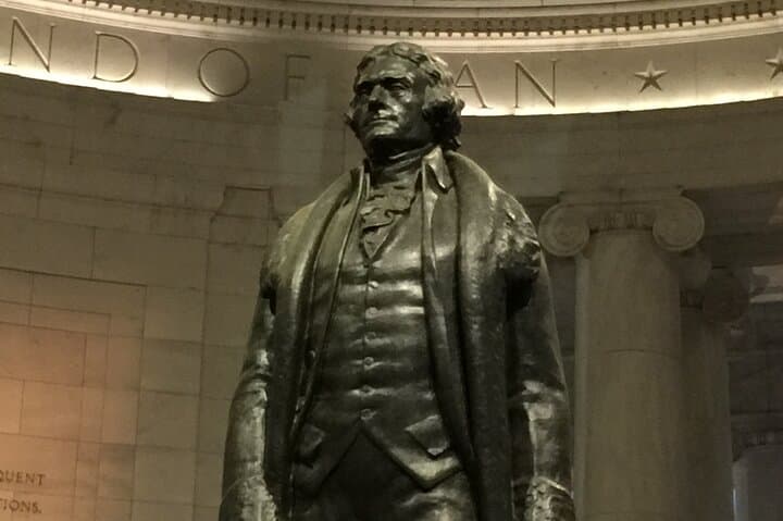 Private Washington Monuments Tour in a Luxury Car — National Mall Highlights & Observation Deck photo 6