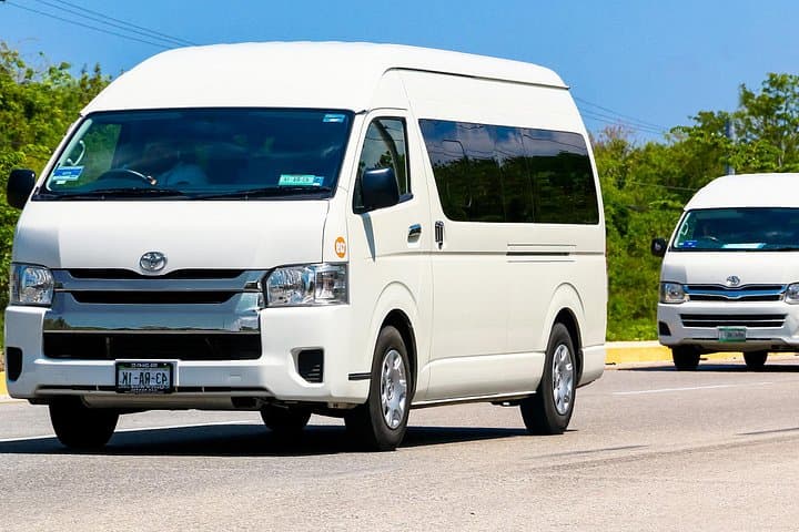 Private Transfer from Galle to Mirissa — Comfortable 1‑Hour Ride in Southern Sri Lanka photo 4