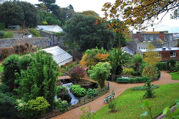 Guernsey Shore Walking Tour: Castle Cornet, Hauteville House & Saint Peter Port Sights photo 2