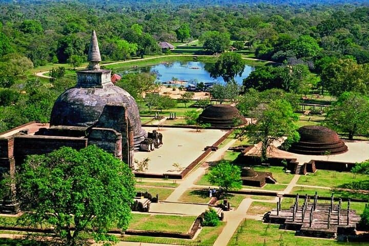 Helicopter Tour to Anuradhapura from Colombo — Aerial Views of Ancient Sri Lanka photo 5