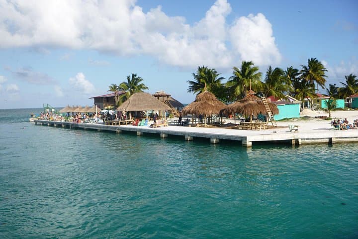 Private Full-Day Catamaran Charter from San Pedro to Hol Chan & Caye Caulker photo 4