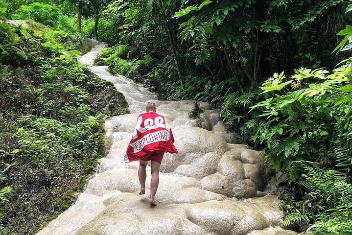 Doi Suthep & Bua Tong Sticky Waterfall: Chiang Mai Private Day Tour photo 6
