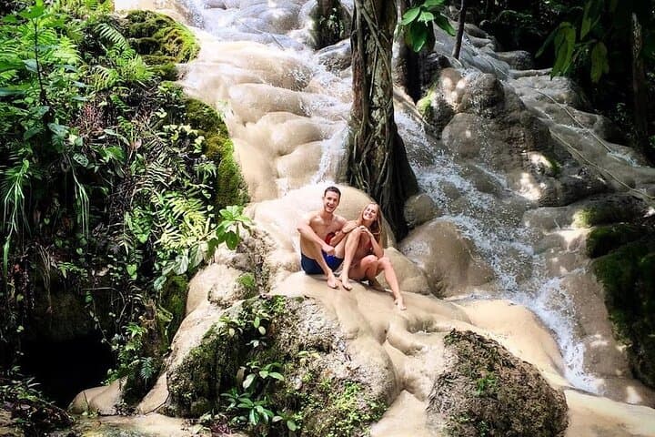 Doi Suthep & Bua Tong Sticky Waterfall: Chiang Mai Private Day Tour photo 2