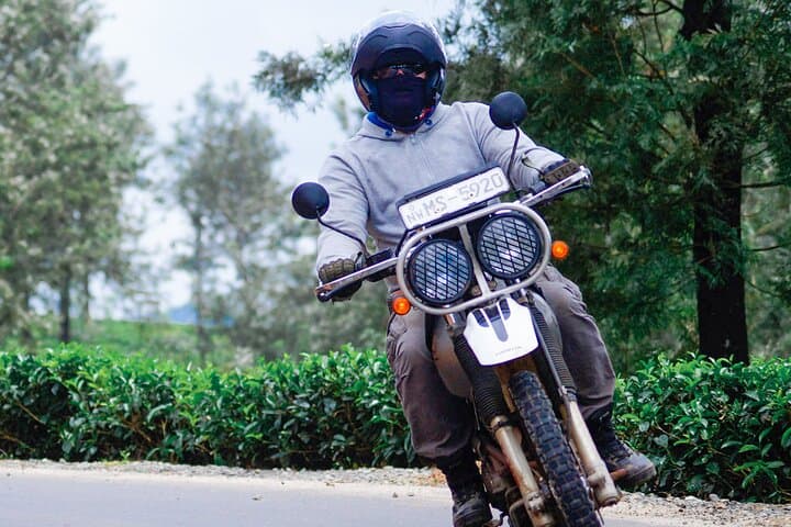 7-Day Guided Motorbike Tour Sri Lanka: Waterfalls, Tea Country & Sigiriya photo 3