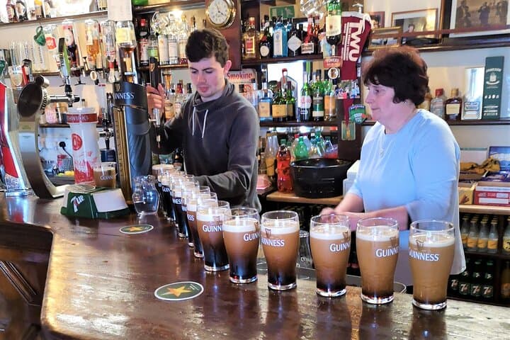Aran Islands Pub Tour from Galway — Inisheer Flight, Seafood & Local Pubs photo 3