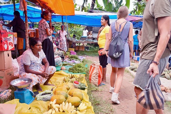 Pettah Market Tour & Sri Lankan Cooking Experience in Colombo photo 6