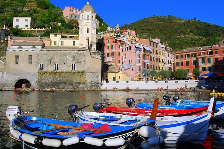 Cinque Terre Day Tour: Riomaggiore to Monterosso by Private Transport photo 2