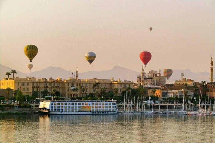 5-Day Nile Cruise Aswan to Luxor with Hot-Air Balloon and Sleeping Train photo 1