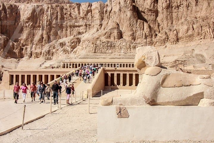 4-Day Nile Cruise Aswan to Luxor with Abu Simbel & Sunrise Balloon photo 2