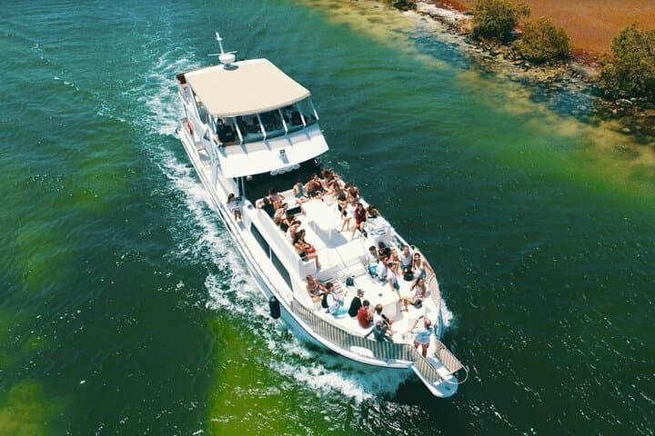 2-Hour Sunset Cruise on a 72' Bruce Roberts Yacht — Playa del Carmen