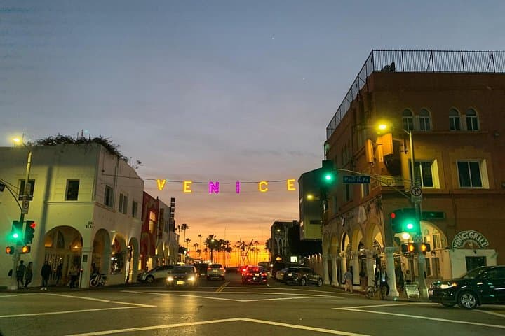 Los Angeles Private Full-Day Tour: Hollywood, Santa Monica & Downtown Highlights photo 4