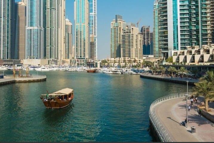 Luxury Breakfast Yacht Cruise in Dubai Marina — Skyline & Palm Views photo 4