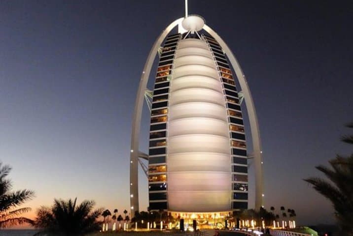 Dubai Night Skyline Tour with Burj Khalifa Tickets: Evening City Highlights photo 3