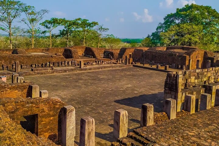 Explore Udayagiri and Khandagiri: Bhubaneswar's Ancient Cave Walk photo 6
