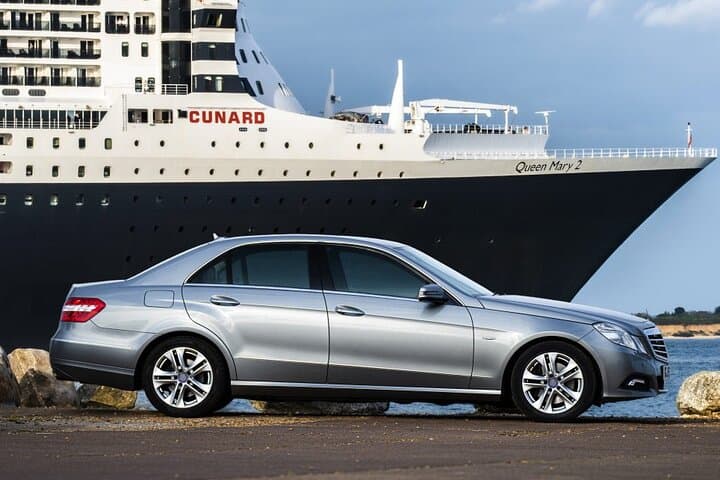 Southampton to London Private Transfer with Choice of Stonehenge or Windsor photo 1