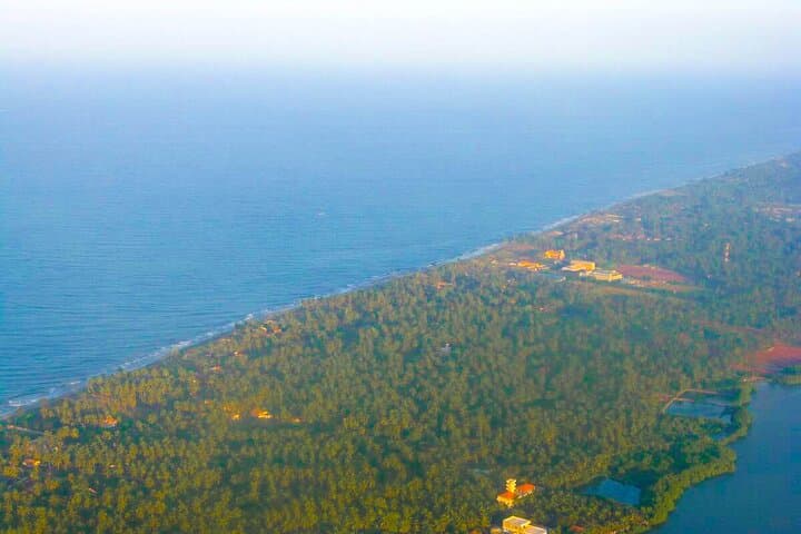 Discover Sigiriya by Helicopter: Aerial Views of Sri Lanka's Ancient Rock photo 3