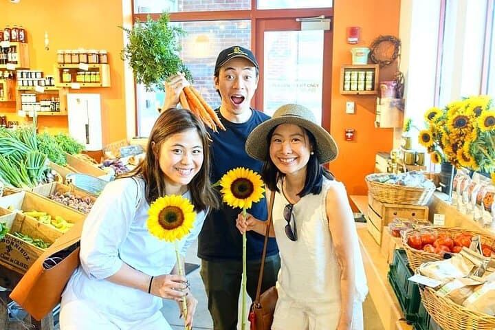 Boston Private Food Tour: All-Inclusive Harbor Eats & Freedom Trail Bites photo 5