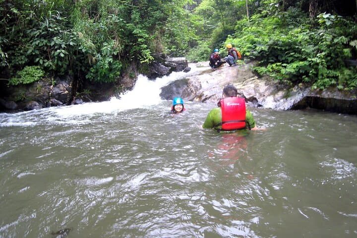 Private Canyoning in Yangshuo: Karst Gorges, Waterfalls & Cliff Jumps photo 6
