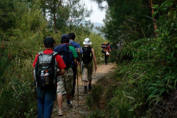 Yangshuo Private Guided Hike: Yulong River & Countryside Trails photo 6