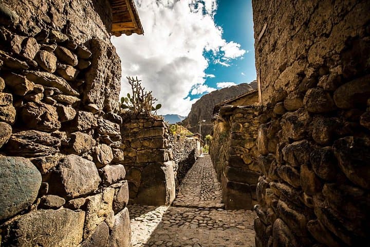 Sacred Valley Private Tour: Ollantaytambo & Huilloc Community Full-Day Experience photo 3