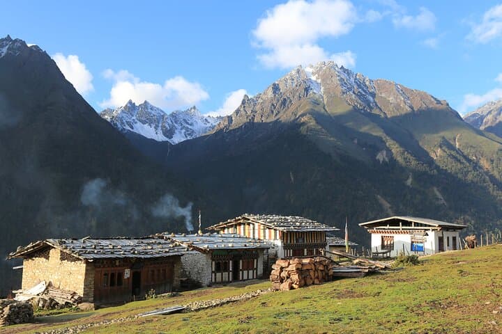Jumolhari Combo Trek: 16-Day Paro-to-Thimphu High-Altitude Circuit photo 3