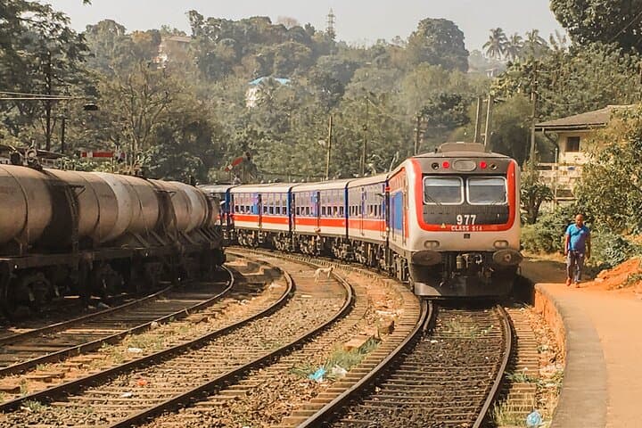 Highlights of Sri Lanka by Train: 12-Day Scenic Rail Journey photo 3