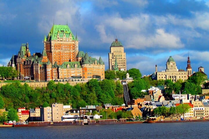 Private 3-Hour Quebec City Tour: Old Québec Highlights & Dufferin Terrace Views