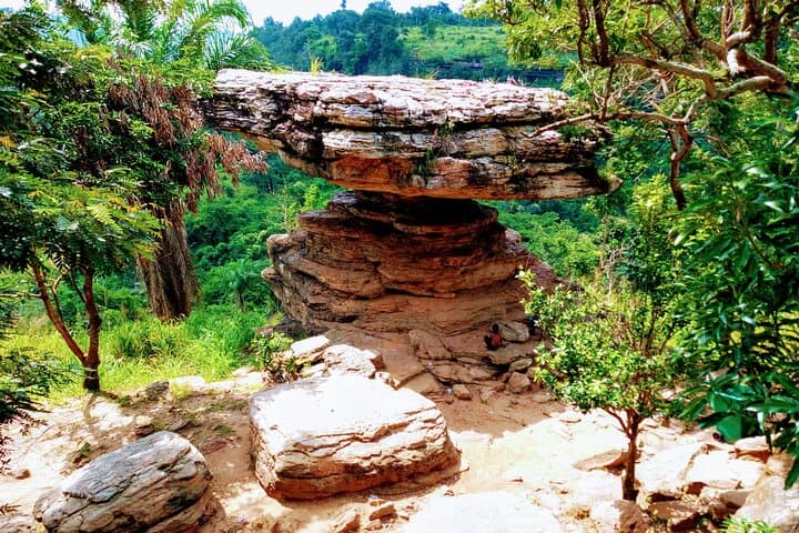Time with Nature: Boti Falls, Aburi Botanical Garden & Umbrella Rock Day Tour from Accra photo 2