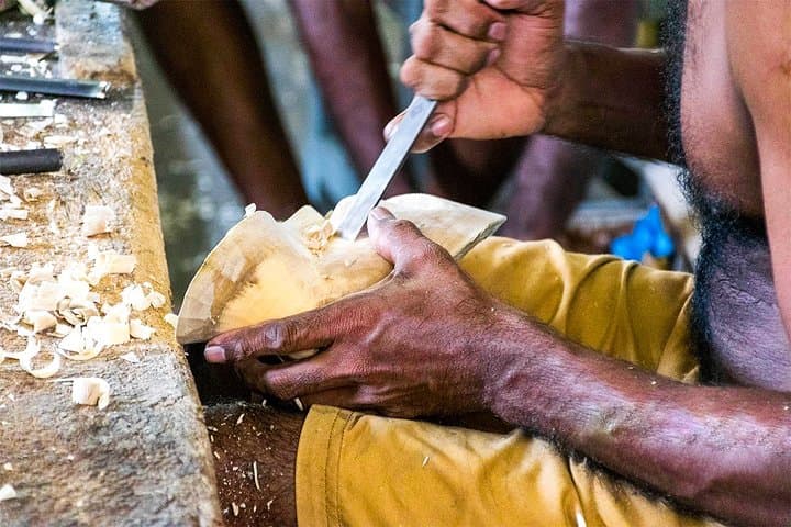 Galle Mask-Making Workshop — Hands-On Kaduru Carving in Galle Fort photo 5