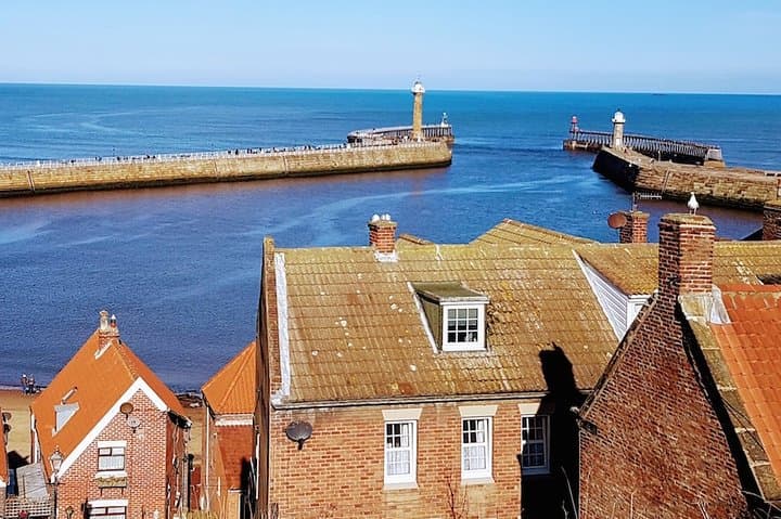 Whitby East Side Audio Walk: Coastal History, Shipwrecks & Local Lore