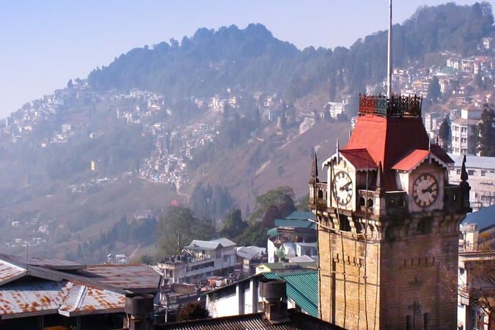 Darjeeling Day Trip from Gangtok — Tiger Hill, Toy Train & Tea Estate Sights photo 3