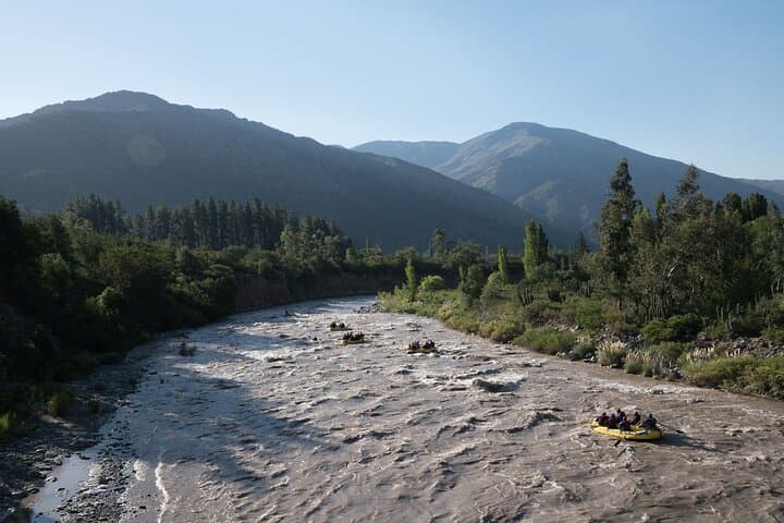 Maipo River Rafting: Class III–IV Rapids in Cajón del Maipo photo 2