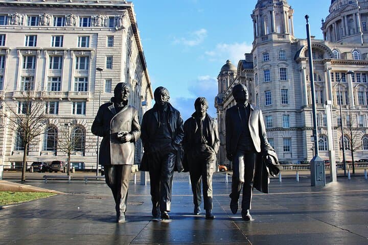 Private Liverpool Walking Tour: City Highlights & Cavern Club Entry
