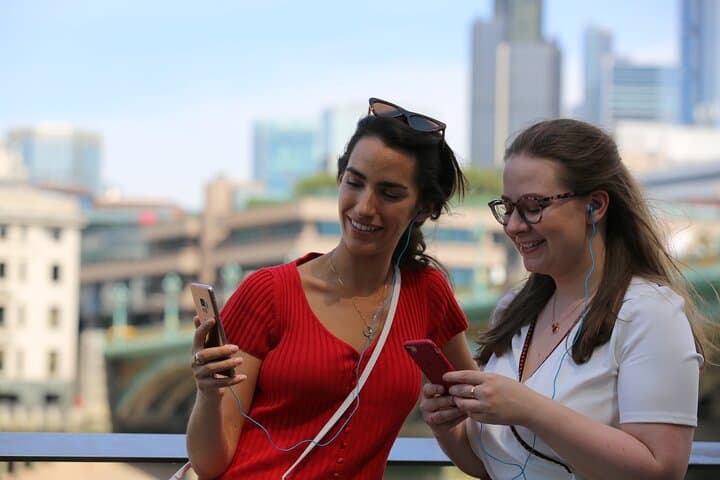 Explore London on Public Buses: Self-Guided Audio Routes and Top Sights photo 5