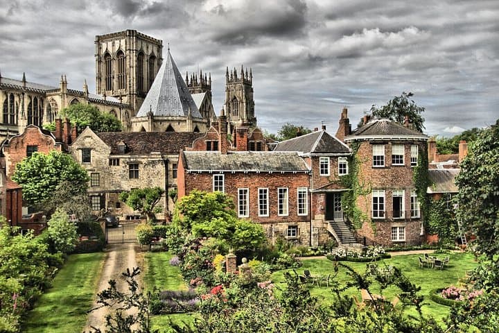 York Private Walking Tour: Minster, Shambles and Jórvík Viking Centre photo 5