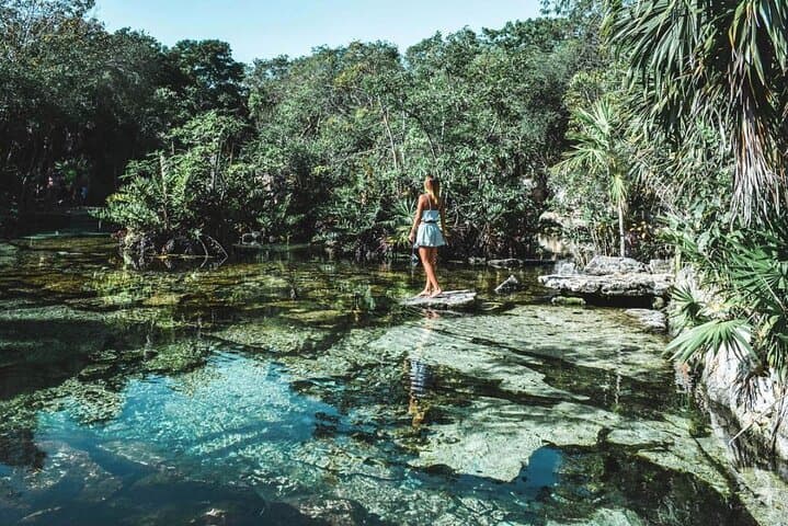 Bacalar Kayak Adventure: Cenote Azul & Laguna de los 7 Colores Day Trip photo 5