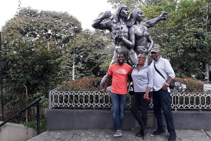Medellín City Private Tour: Metro Cable, Plaza Botero & Nutibara Hill Views photo 3