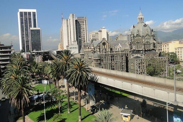 Medellín City Walking Tour and Metrocable: Botero, Downtown Culture & Santo Domingo Savio photo 3