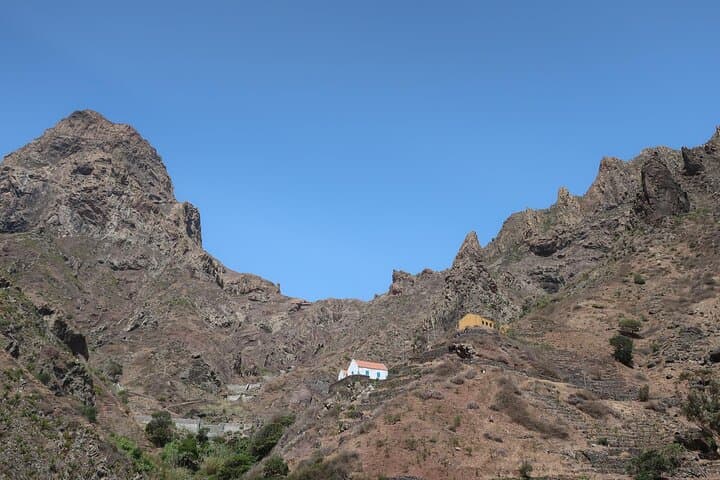 Hike Praia Branca to Ribeira da Prata — São Nicolau Coastal Trail photo 4