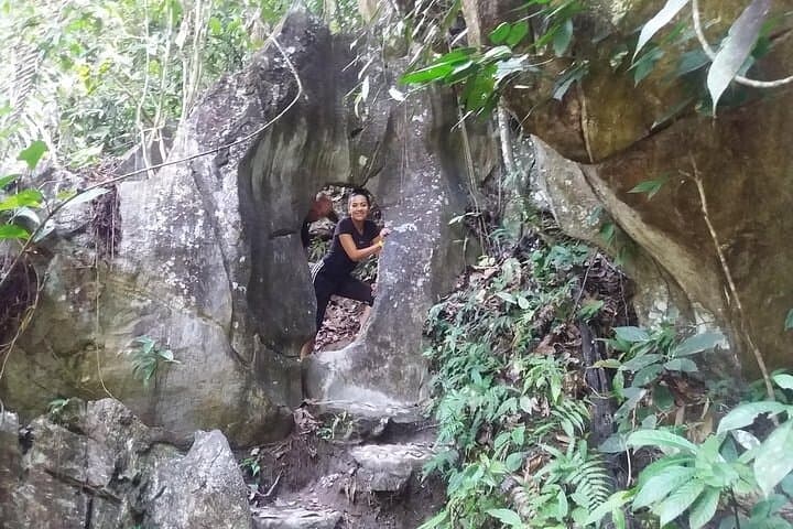 Rio Claro Jungle River Private Tour from Medellín — Day Trip to Turquoise Canyons photo 4
