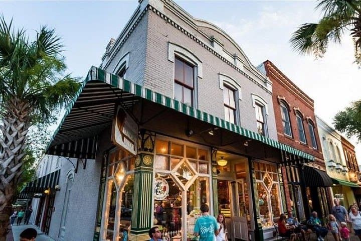 Downtown Fernandina Historical Walking Tour: Pirates, Victorian Homes & Eight Flags photo 1