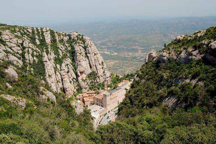 Montserrat Day Trip from Barcelona: Private Guided Hiking, Culture & Views photo 3