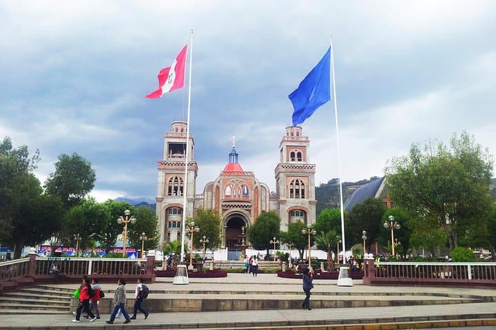 Huaraz Private City Tour: Wilcahuain, Regional Museum & El Pinar Views