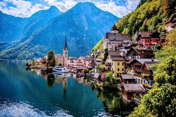 Customized 1-Day Private Tour from Munich: Neuschwanstein, Zugspitze & Bavarian Alps photo 3