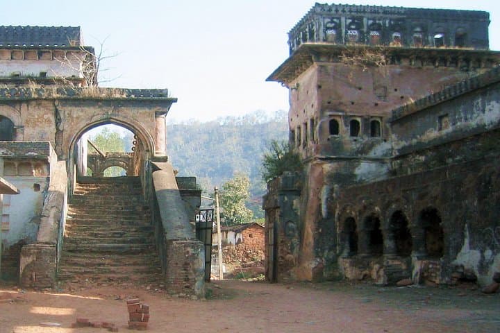 Explore Mastani Mahal & Ajaigarh Fort: Private Day Trip from Khajuraho photo 1