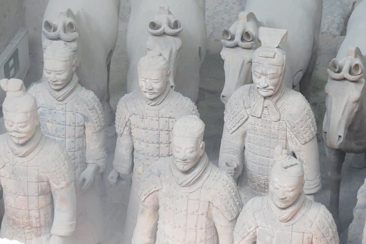 Xi'an Private Express: Terracotta Army, City Wall & Muslim Quarter — 2-Day Private Tour photo 2