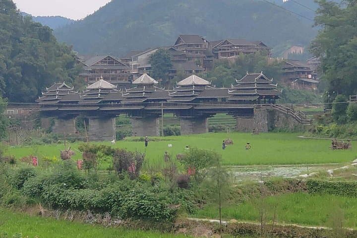 Sanjiang Chengyang Day Tour from Longji Terraces to Guilin & Yangshuo photo 2
