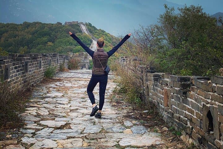 2-Day Great Wall Hiking Tour: Jiankou to Mutianyu, Gubeikou & Jinshanling photo 2