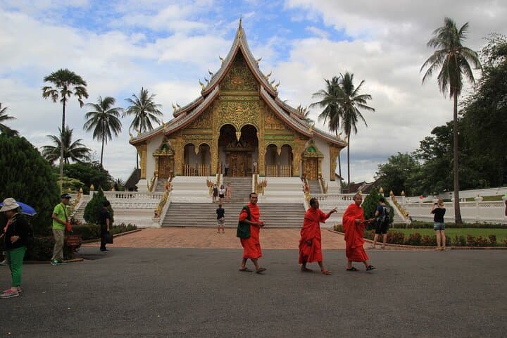 Half-Day Luang Prabang Bike Tour: Temples, Royal Palace & Riverside Ride photo 4
